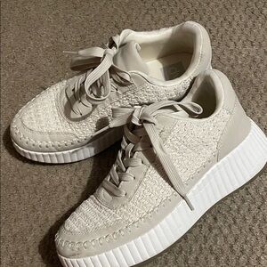 DV by Dolce Vita Cream Textured Sneakers